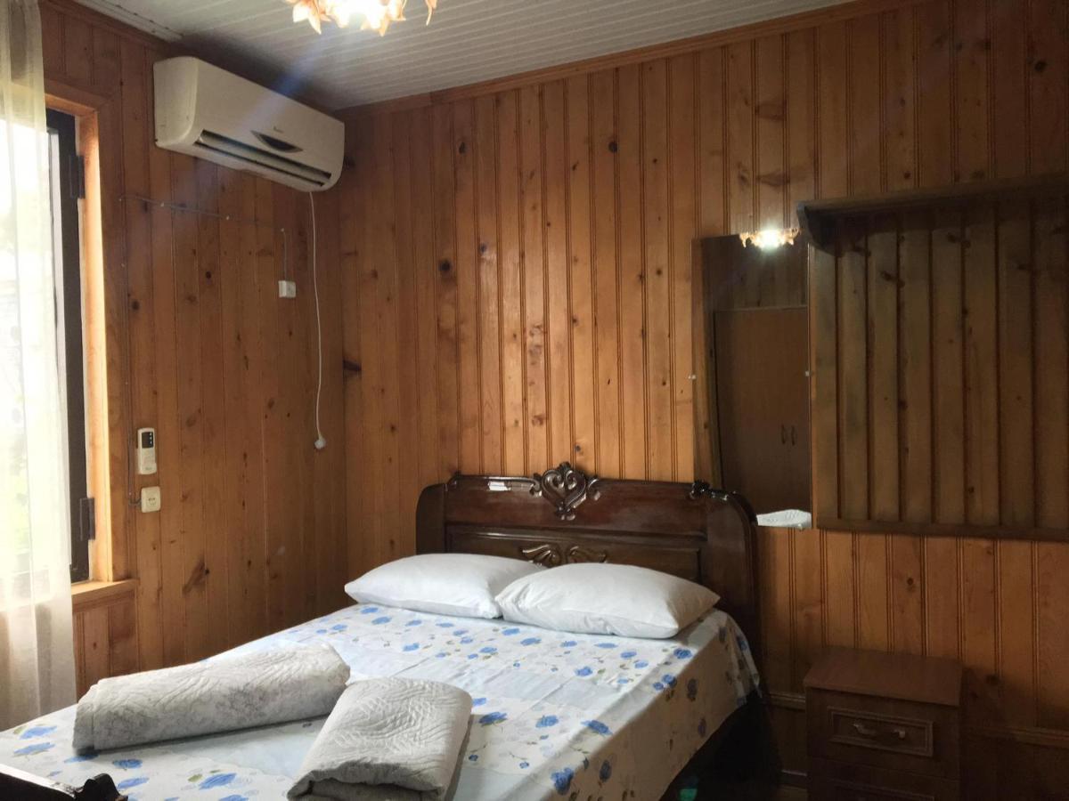 Guest House Roman/Гонио Екстериор снимка